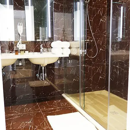 Prestige Durres Hotel Golem (Tirana)